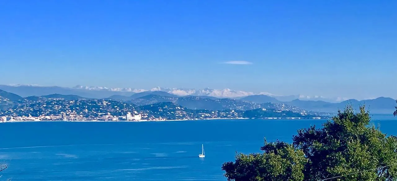 Villa With Magic View Of Bay Of Saint Tropez Saint-Tropez