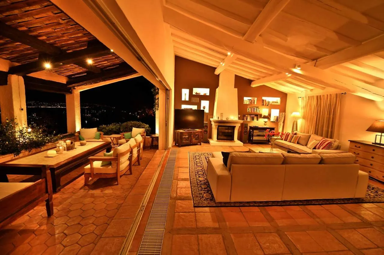 Villa With Magic View Of Bay Of Saint Tropez 0*, Saint-Tropez