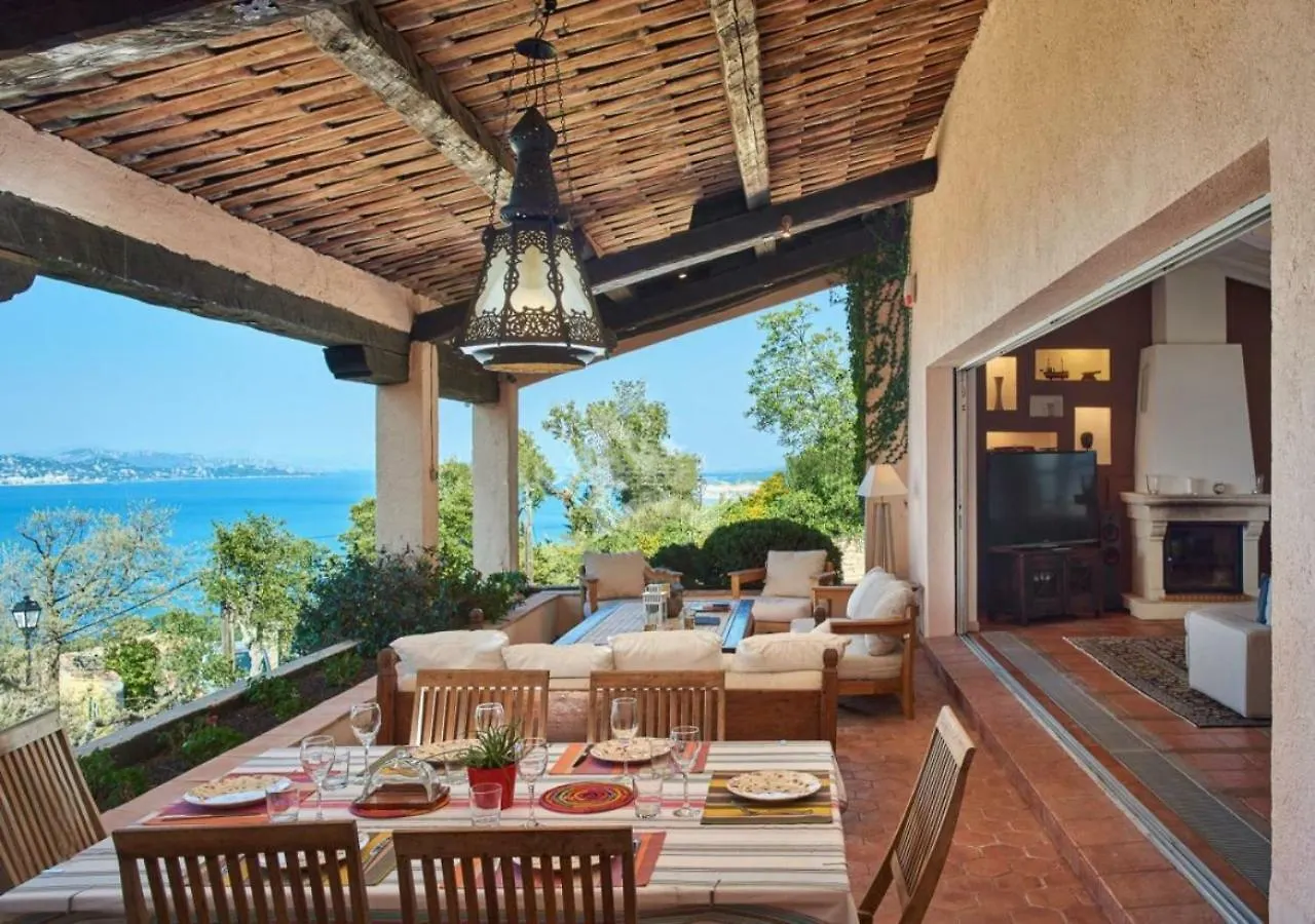Villa With Magic View Of Bay Of Saint Tropez France