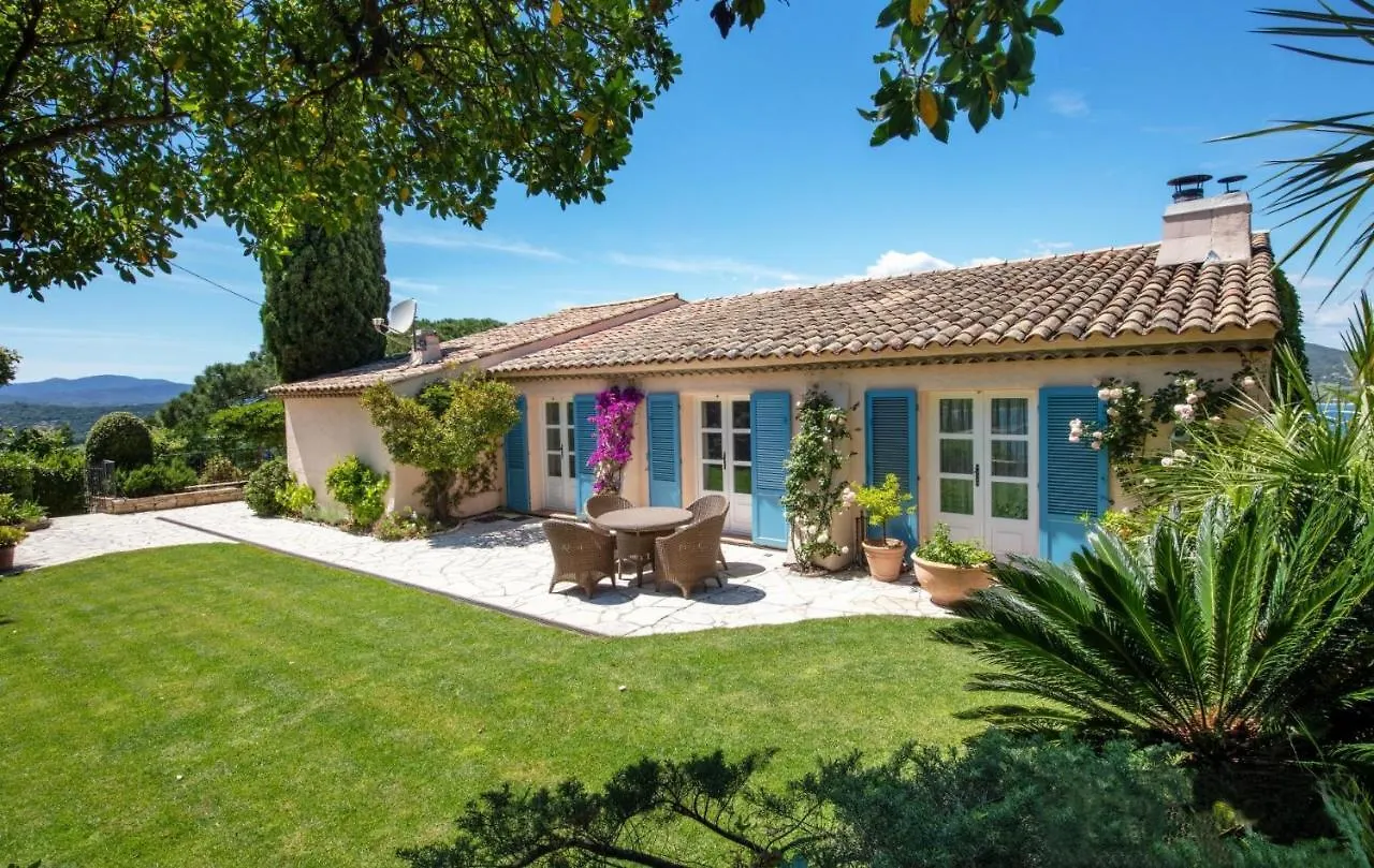 Villa With Magic View Of Bay Of Saint Tropez